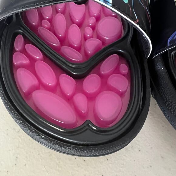 Yu-Gi-Oh! Adidas, Reptossage Slide Dark Magician-HQ4274 Size US 11.5 - NWT - Picture 10 of 14